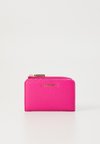 Wallet - new fucsia