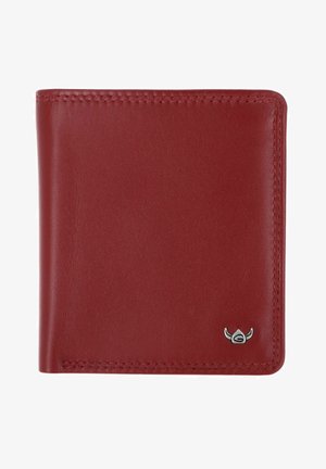 Portafoglio bifold in pelle rossa con cuciture visibili e piccolo emblema argentato nell'angolo in basso a destra su sfondo bianco.