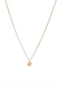 Collana placcata in oro con una fine catena e pendente a forma di cuore con punte, caratterizzata da dettagli in rilievo e una finitura lucida.