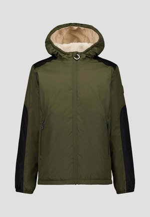 Veste vert olive avec accents noirs, capuche doublée en polaire, poches zippées et poignets élastiques. Matière légère et lisse.