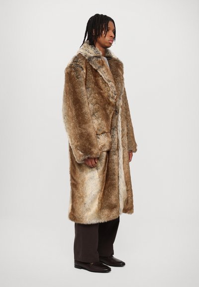 Han Kjøbenhavn LONG COAT - Žieminis paltas - wild brown