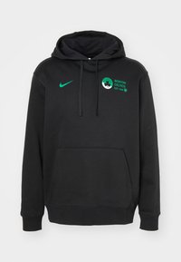 Sweatshirt noir à capuche, avec un logo Nike vert et un graphisme des Boston Celtics sur la poitrine ; comprend une poche avant kangourou.