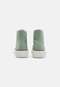 Even&Odd Vysoké tenisky - light green