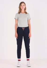Tommy Hilfiger HERITAGE PANTS - Pantalones deportivos - midnight