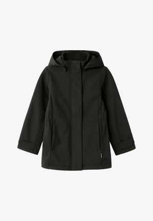 Cappotto nero con cappuccio, realizzato in tessuto liscio. Presenta una zip frontale, tasche laterali e polsini regolabili. Design semplice e lineare.