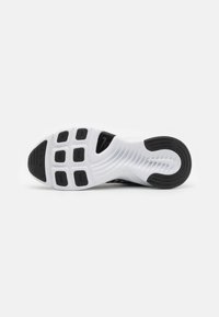 Nike Performance W NIKE SUPERREP GO 3 FLYKNIT - Sapatilha de treino - black/metallic silver/white
