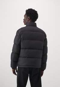 HUGO BALTO - Vinterjakker - black
