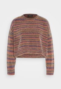 Gestreepte cropped trui in een textuur gebreid, met bruin, roze en paarse tinten. Ronde hals en lange mouwen met ribgebreide manchetten.