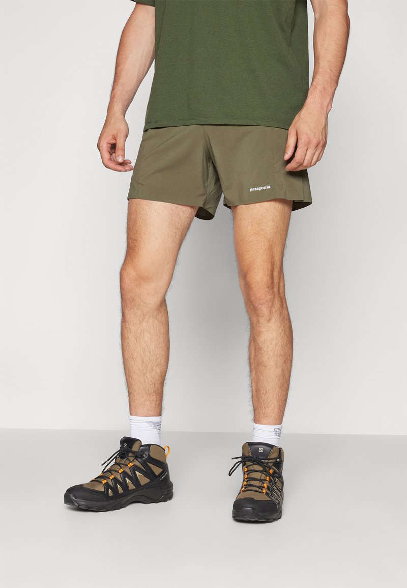 Patagonia STRIDER PRO - Calções para exterior - pine needle green