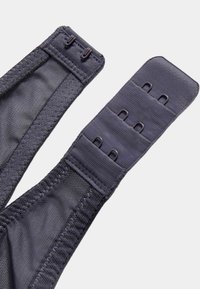 Dunkelblaue elastische Bänder mit Haken- und Ösenverschluss, ausgestattet mit einer strukturierten Oberfläche und einer glatten Oberfläche, die für eine verstellbare Befestigung konzipiert sind.