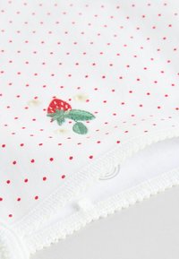 Thumbnail Image 6