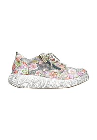 Baskets à motif floral avec une tige en textile multicolore, semelle en caoutchouc blanc ornée de motifs d'ondulations élaborés, et lacets contrastants.