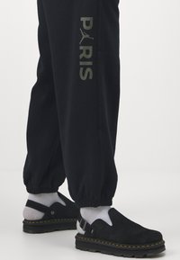 Nike Performance JORDAN X PARIS ST GERMAIN PANT - Klub merchandise - black/khaki