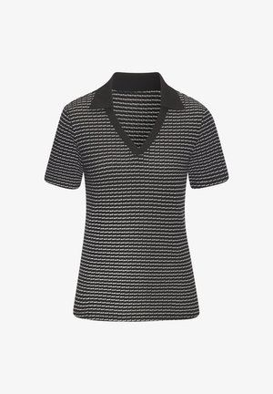 Zwart poloshirt met korte mouwen en een V-hals, voorzien van een gestructureerd patroon van witte horizontale lijnen en een effen zwarte kraag.