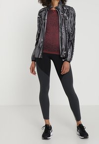 ODLO Giacca da running - black