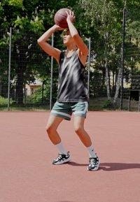 Nike Performance FLY CROSSOVER SHORT - Korte broeken - bicoastal/vapor green