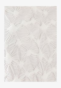 Geselecteerd, Off-White