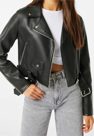 Bershka Imitatieleren jas - black