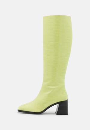 Monki Stiefel - green