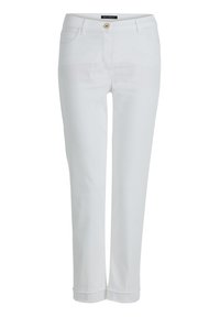 Vita bomullbyxor med rak bendesign, utrustade med knäppning, bältesöglor och framfickor. Slät yta med lätt lyster.