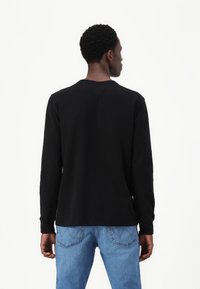 GAP DOUBLE HENLEY - Sudadera - black