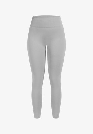 Leggings gris avec une taille haute, fabriqués en tissu extensible. Ils présentent une texture lisse et une coupe ajustée et fuselée.