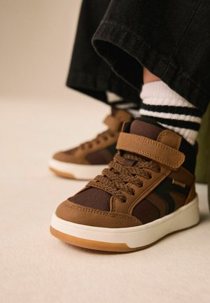 Next, Touch Fastening Elastic Lace Hi-Top Trainers - Lauflernschuh - brown