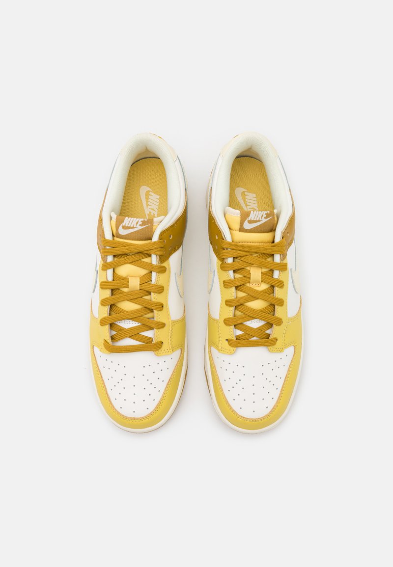 Nike Sportswear DUNK RETRO Baskets basses bronzine/coconut