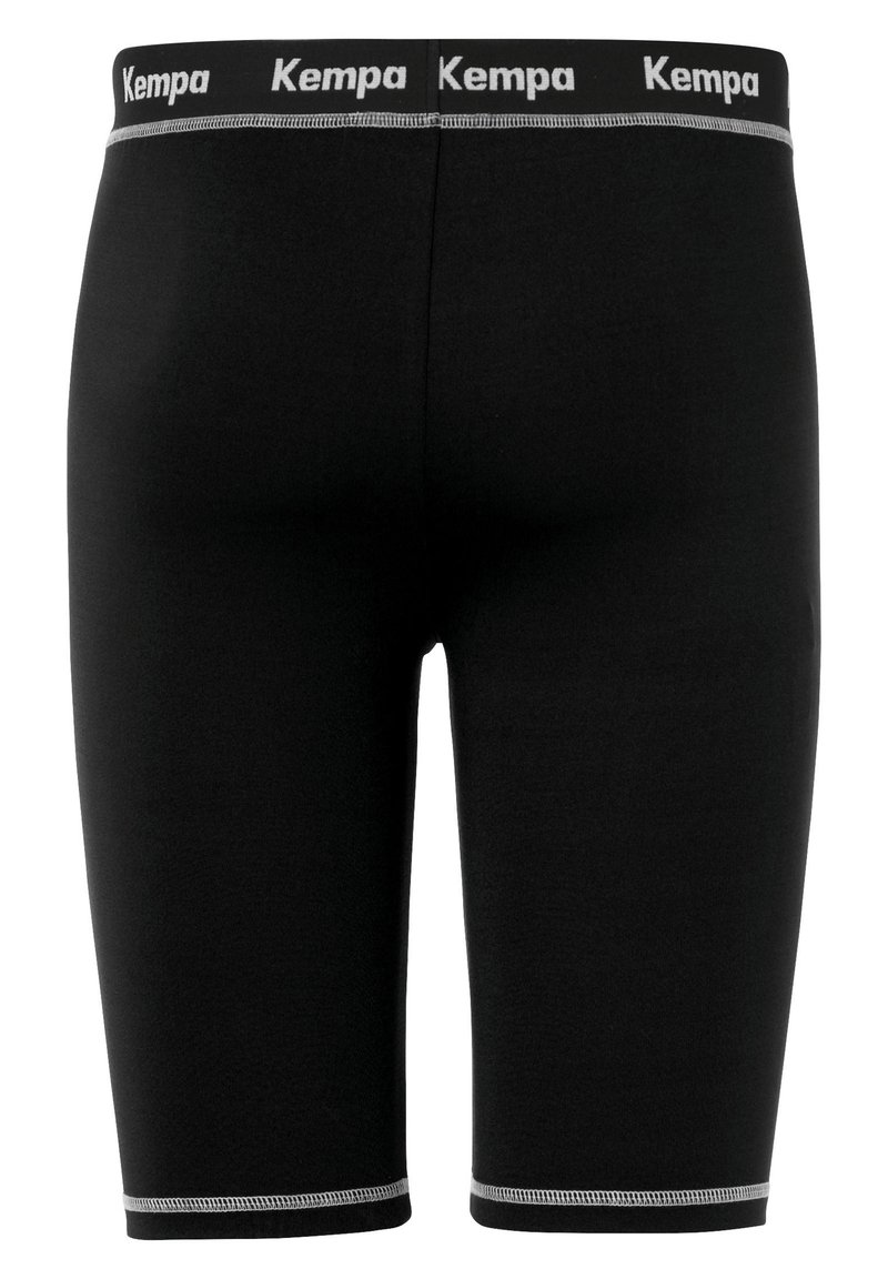 Schwarze Sportshorts mit elastischem Bund, auf dem das "Kempa"-Logo prangt. Glattes Material, figurbetonter Schnitt und kontrastierende Nähte an den Säumen.