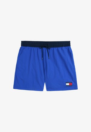 Blaue Badehose mit elastischem Bund und schwarzem Kordelzug. Sie verfügt über Seitentaschen und ein kleines Logo-Patch in Rot, Weiß und Blau.