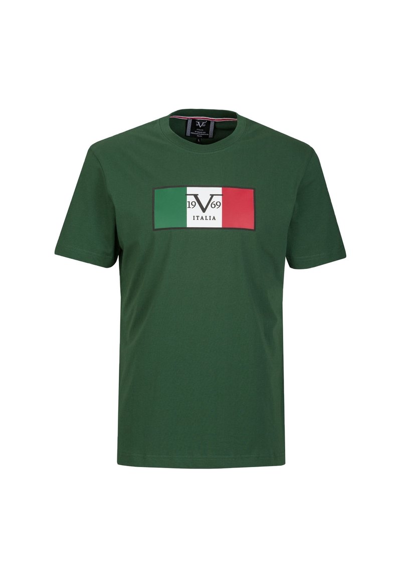 Groene katoenen t-shirt met een centraal grafisch ontwerp van de Italiaanse vlag met de tekst "1969" en "ITALIA". Rond de hals, korte mouwen.