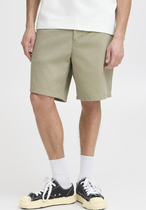 SDELDRIC STRAIGHT FIT - Shorts - laurel oak