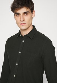 Only & Sons ONSLUCA LIFE SOLID - Camisa - peat