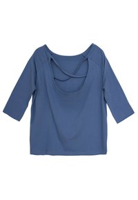 Niebieska, lekka bluzka z długim rękawem, z okrągłym dekoltem i krzyżującym się wzorem z tyłu. Gładka tekstura i luźny krój.