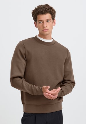 Casual Friday, SWEATSHIRT CFSEBASTIAN - Sudadera - braun
