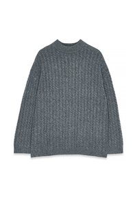 Pull en tricot gris avec une texture côtelée, des manches longues et un col rond haut. Coupe ample sans matériel ou accents visibles.