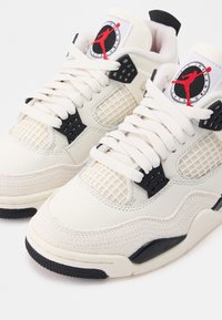 Jordan AIR JORDAN 4 RETRO OG FC UNISEX - Ψηλά αθλητικά παπούτσια - sail/black/univ red