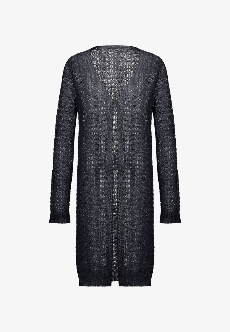 Cardigan lung, cu front deschis, în nuanță de navy închis, cu un model tricotat texturat, mâneci lungi și manșete și tiv cu șnur. Material ușor.
