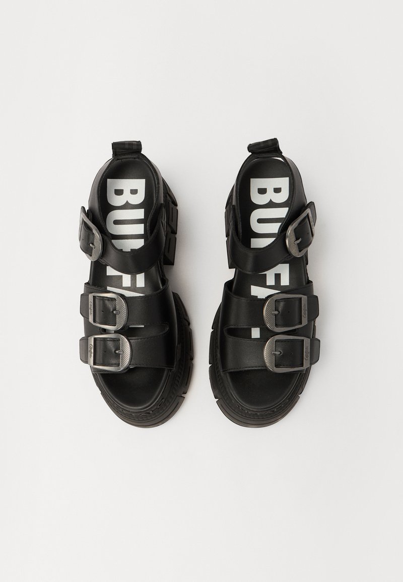 Impulso Calzature Sandali Dr Martens Lacci Stivali A Cuneo Di