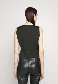 StaticeBBBielle waistcoat - Snow White