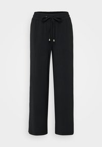 Pantaloni neri a gamba larga realizzati in un tessuto morbido. Presentano una vita elastica con cordoncino e estremità metalliche. Tessuto liscio, senza motivi.
