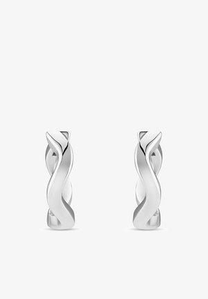 Tvistet sølvøreringe med en glat, poleret overflade og et karakteristisk buet design.