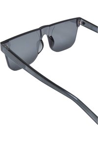 Urban Classics ACCESSOIRES HONOLULU WITH CASE - Päikeseprillid - black