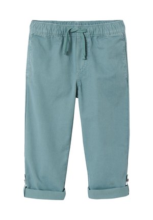 Hellblaue Kleinkinderhose mit elastischem Bund, Kordelzug, seitlichen Taschen und umgeschlagenen Bündchen, die mit Knopflaschen gesichert sind.