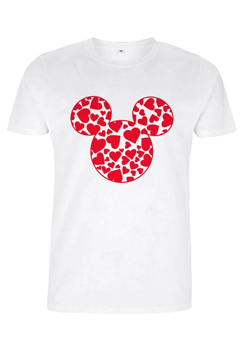 Hvid t-shirt med et rødt grafik, der viser en Mickey Mouse-hovedform fyldt med mindre røde hjerter på en hvid baggrund.