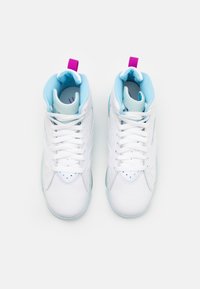 Jordan JUMPMAN MVP - Basketballsko - white/hyper violet/glacier blue/aquarius blue