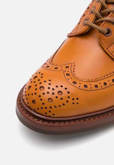 Tricker's BOURTON - Pantofi eleganți cu șireturi - acorn antique