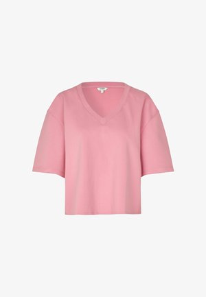 Camiseta de algodón rosa con escote en V, mangas cortas y ajuste relajado. Textura suave y color sólido, con un diseño minimalista.