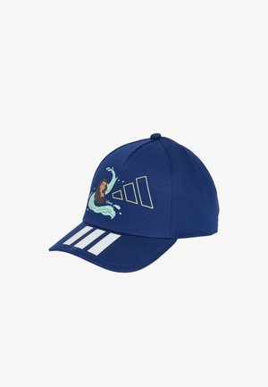 Cappellino Adidas blu navy con strisce bianche sulla visiera, con grafica Disney Moana e design stilizzato di schizzi d'acqua sul pannello frontale.