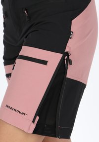 Swedemount Träningsshorts - black dusty rose